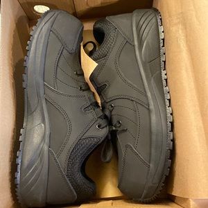 Nautilus Women’s Sneakers